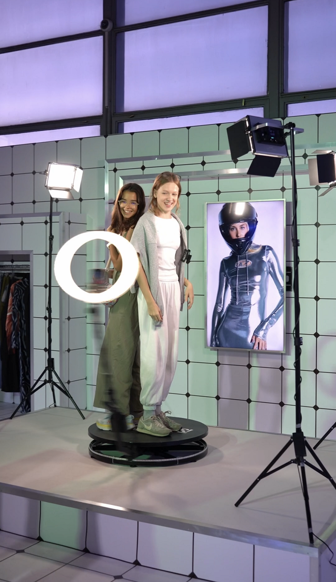 selfie-spin-rotirajuca-kamera-360-video-booth-7